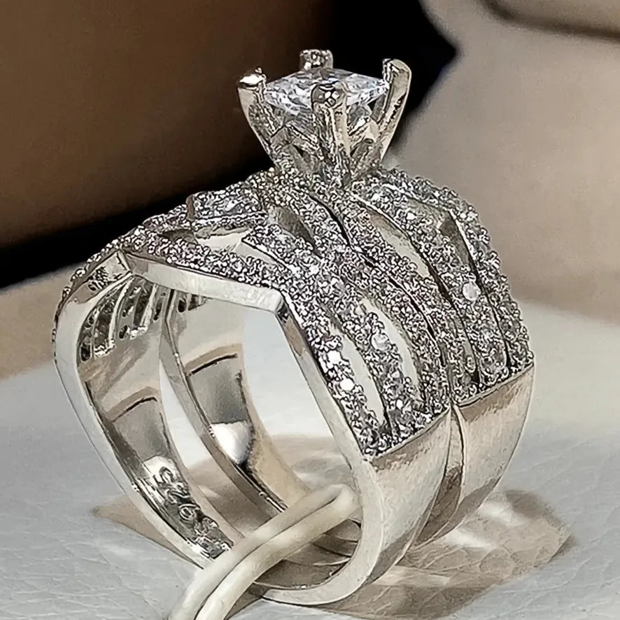 Luxury Bridal 2-Piece Cubic Zirconia Brass Wedding Engagement Ring Set Women