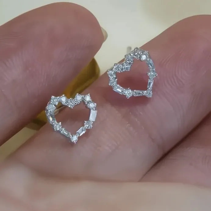 Heart-Shaped Cubic Zirconia Stud Earrings for Women Wedding Gift