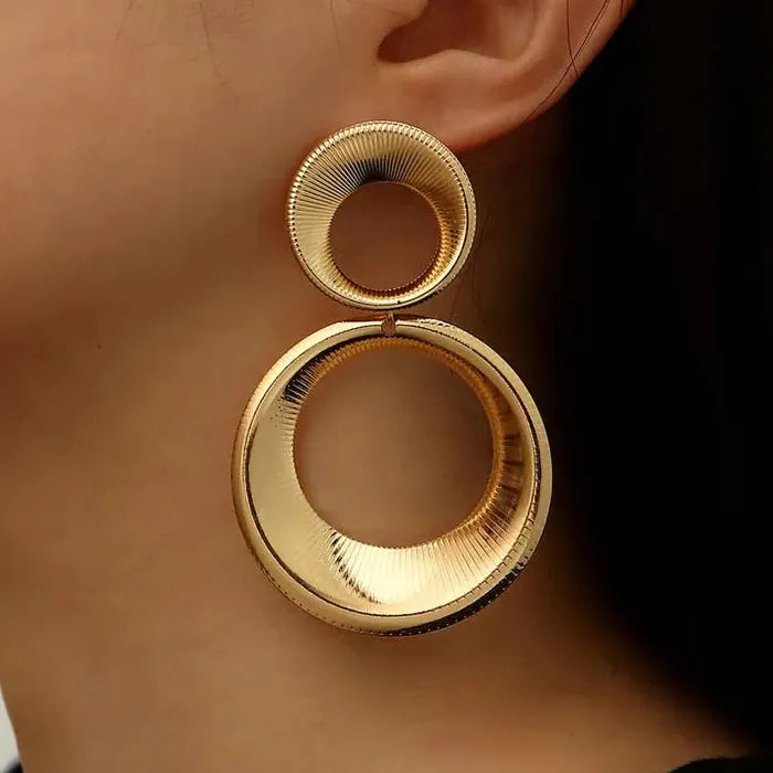 Vintage Gold Zinc Alloy Waterdrop Round Dangle Earrings for Women