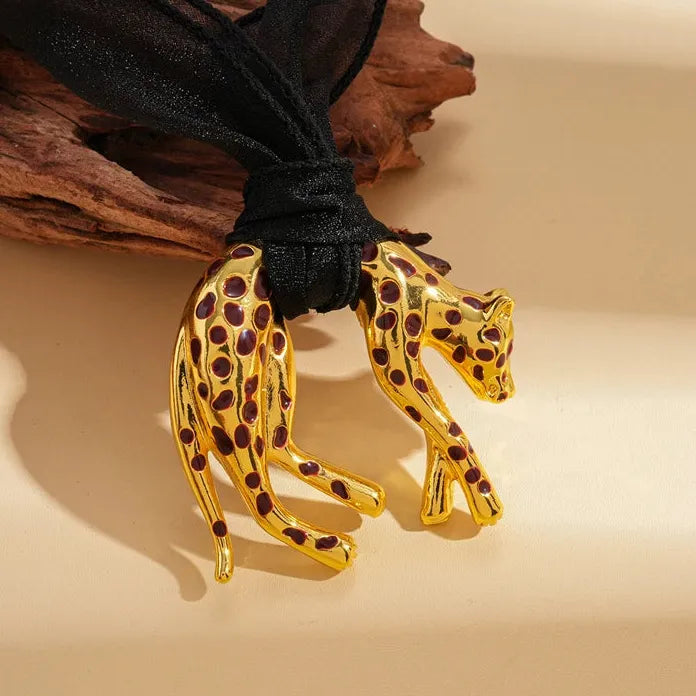 Leopard Pendant Necklace for Women Drip Oil Animal Jewelry Black Mesh Chain