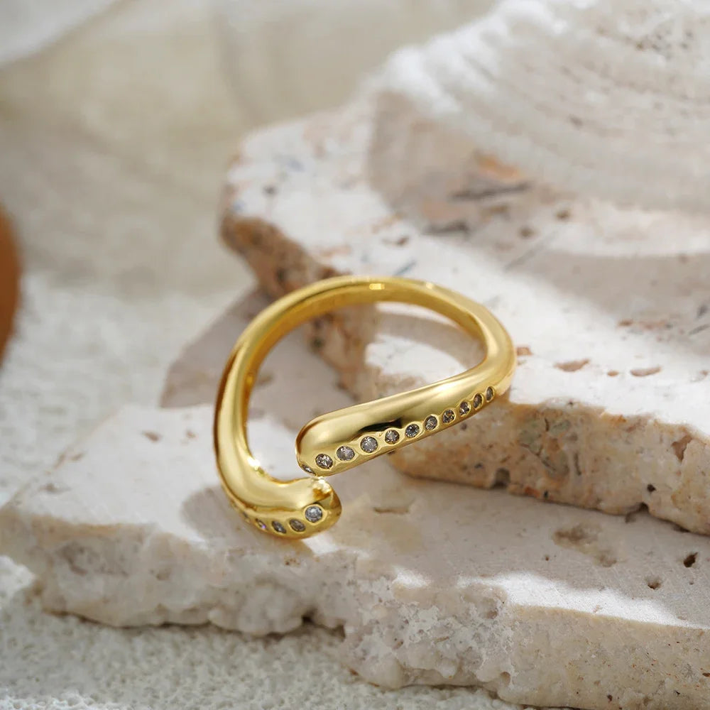 Minimalist Twisted Circle Ring Gold Plated Stainless Steel Cubic Zirconia Jewelry