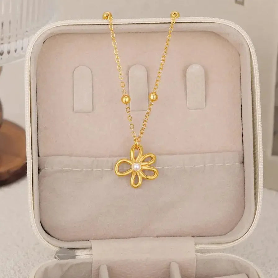 Delicate Hollow Flower Pearl Necklace for Women Girls 18K Gold Choker Jewelry