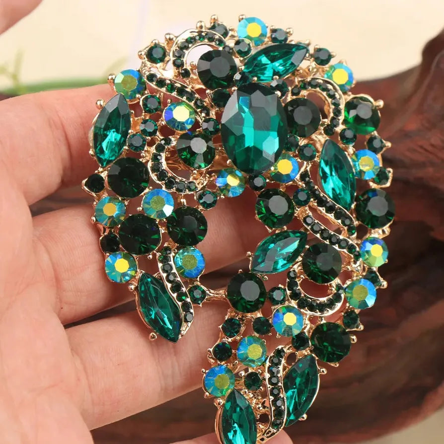 Floral Openwork Brooch Classic Wedding Gift for Men and Women