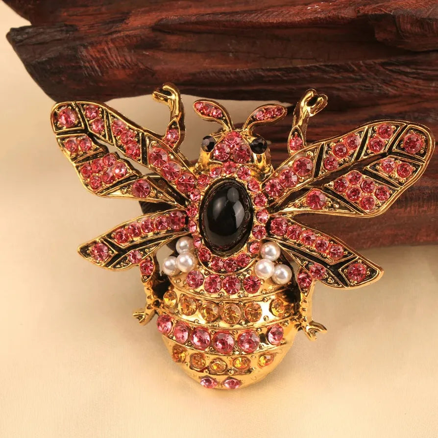 Luxury Bee Brooch Classic Style Jewelry Gift for Men and Women