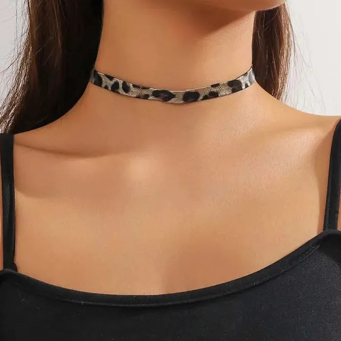 Vintage Brown Leopard Print Cotton Choker Necklace Women Fashion Jewelry Gift 2025