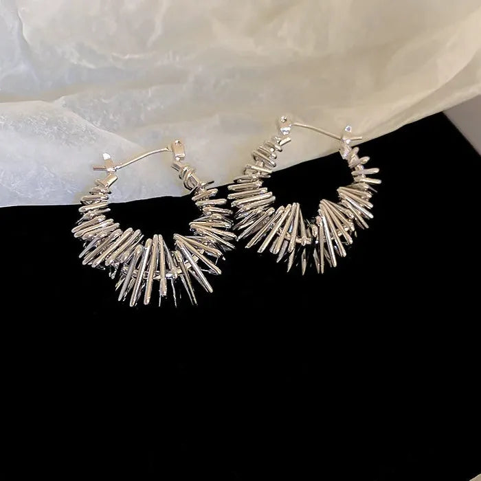 Twisted Hollow Hoop Earrings Zinc Alloy Elegant Fashion Jewelry Gift 2025