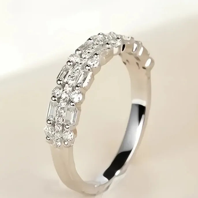 Dazzling Cubic Zirconia Finger Ring for Women Wedding Engagement Fashion Jewelry