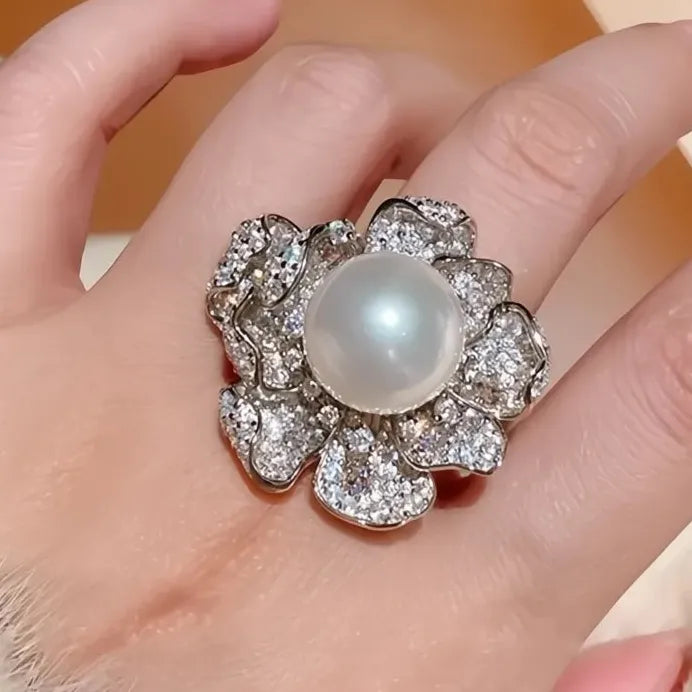 Luxury Flower Ring with Cubic Zirconia and Simulated Pearl for Women