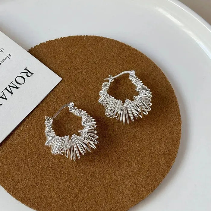 Twisted Hollow Hoop Earrings Zinc Alloy Elegant Fashion Jewelry Gift 2025
