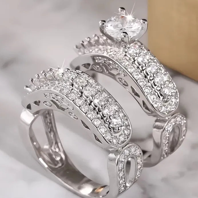 Luxury Women’s 2-Piece Geometric Cubic Zirconia Ring Set for Wedding