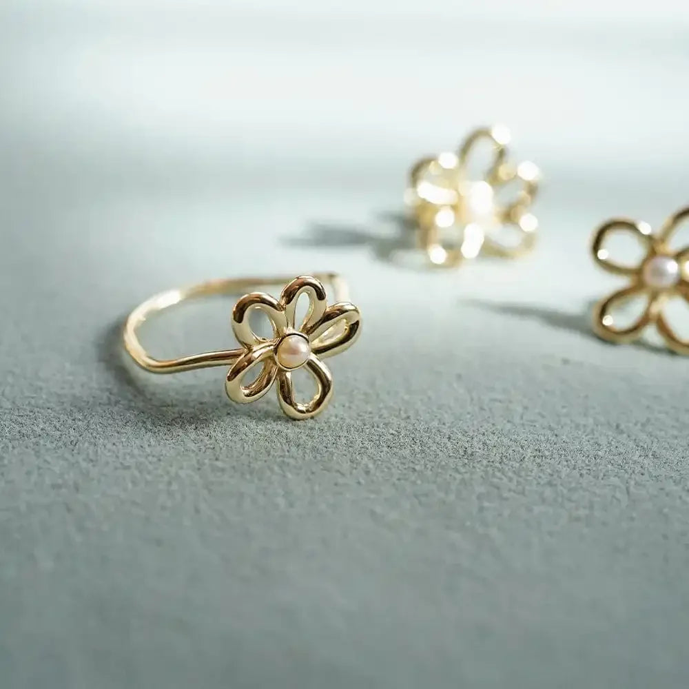 18K Gold Plated Stainless Steel Flower Ring with Imitation Pearl for Women Wedding