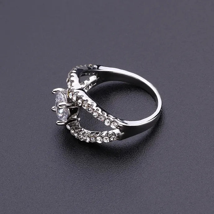 Women’s Zinc Alloy Crystal Eternity Wedding Engagement Ring Fashion Jewelry