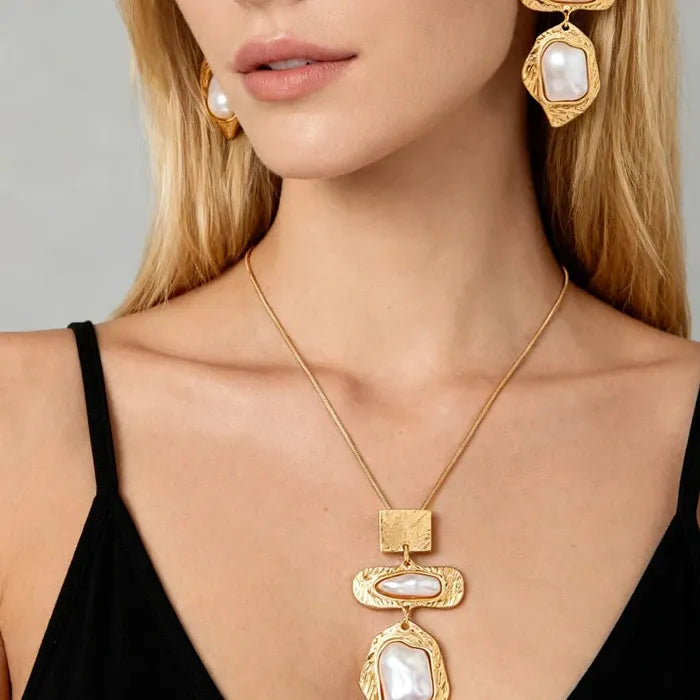 Baroque Pearl Drop Earrings & Necklace Set Zinc Alloy Retro Jewelry