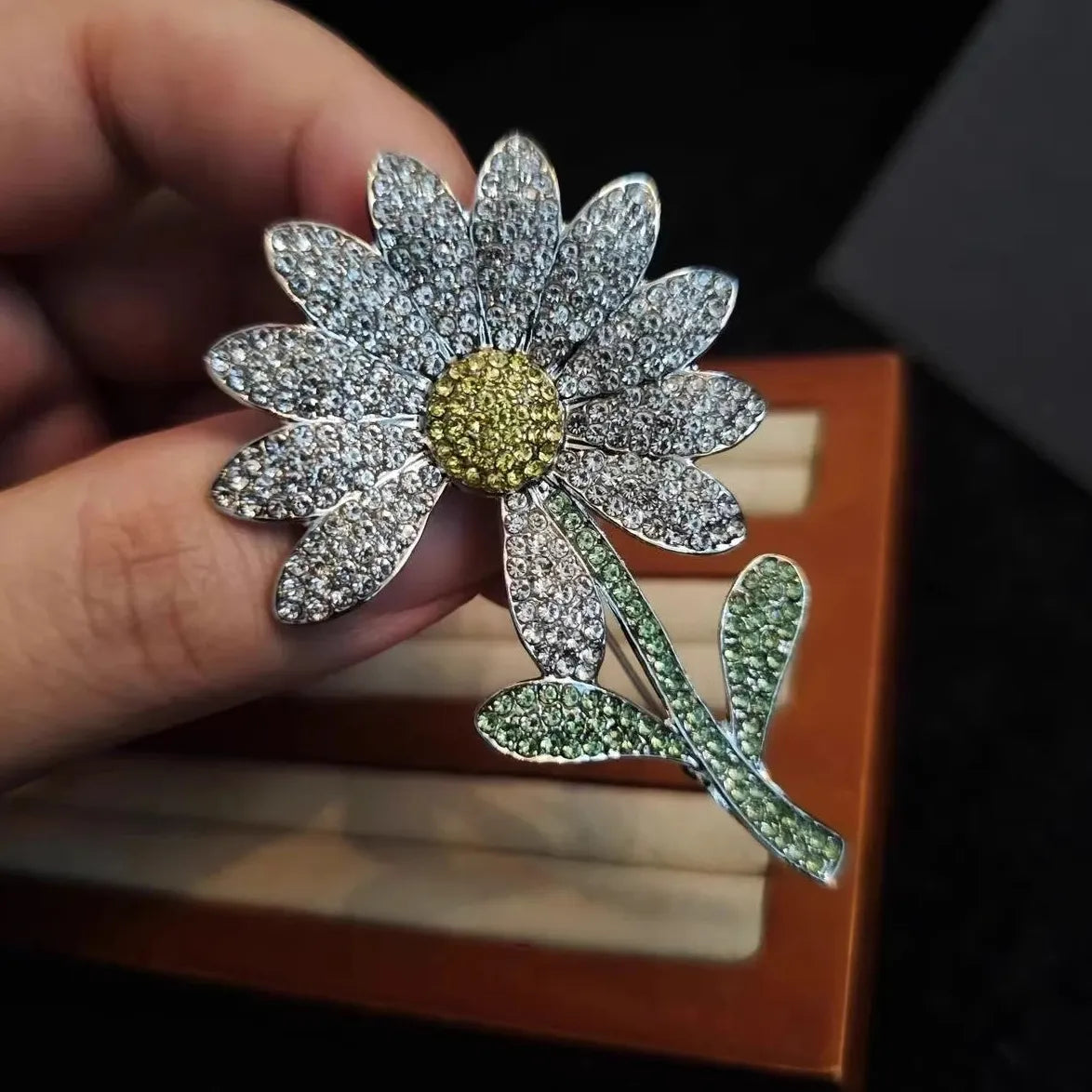 Classic Sunflower Brooch Pin Jewelry Gift for Men and Women