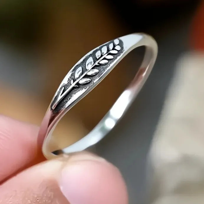 Vintage Geometric Zinc Alloy Ring for Women Elegant Party Jewelry