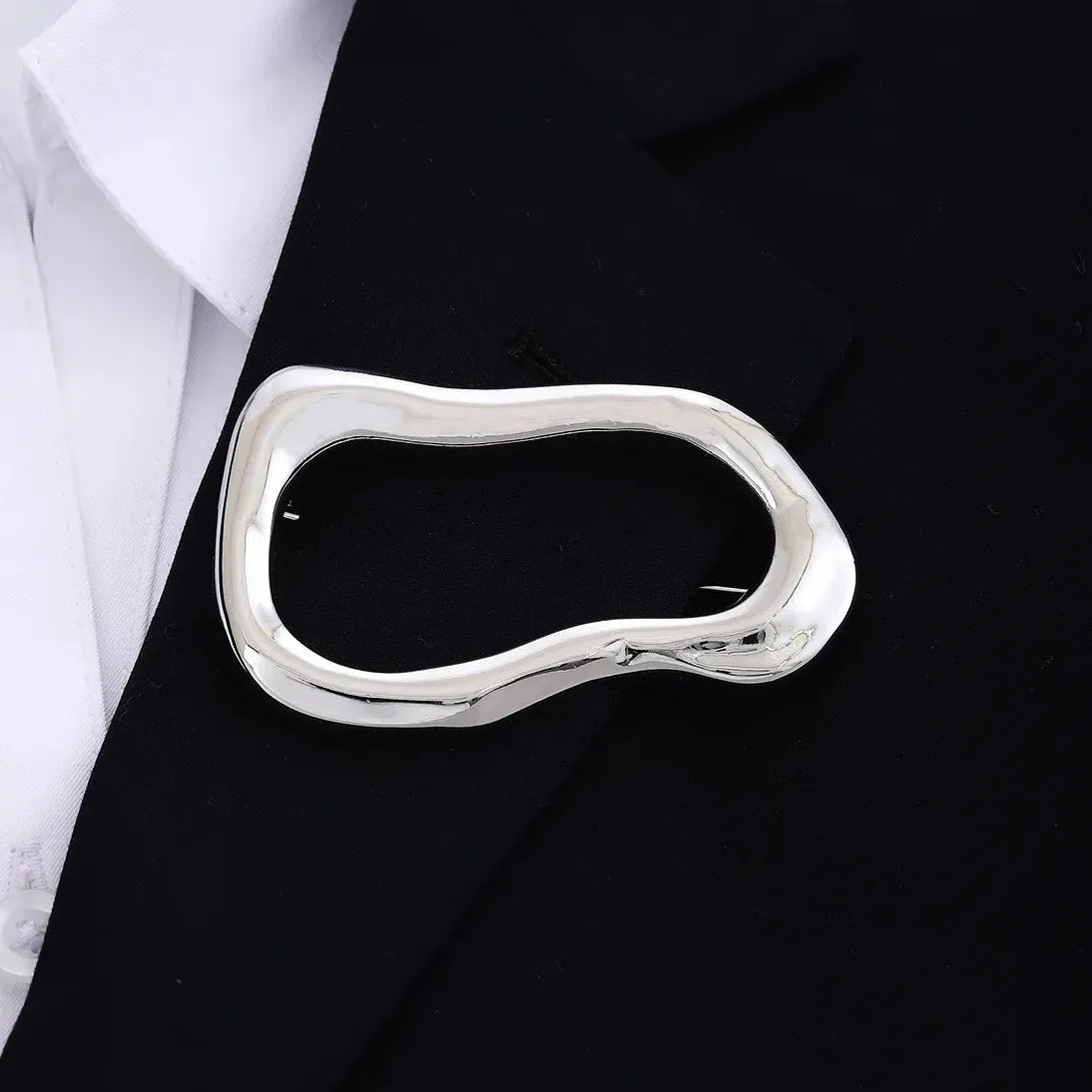 European American Irregular Oval Luxury Fashion Brooch Pin for Women