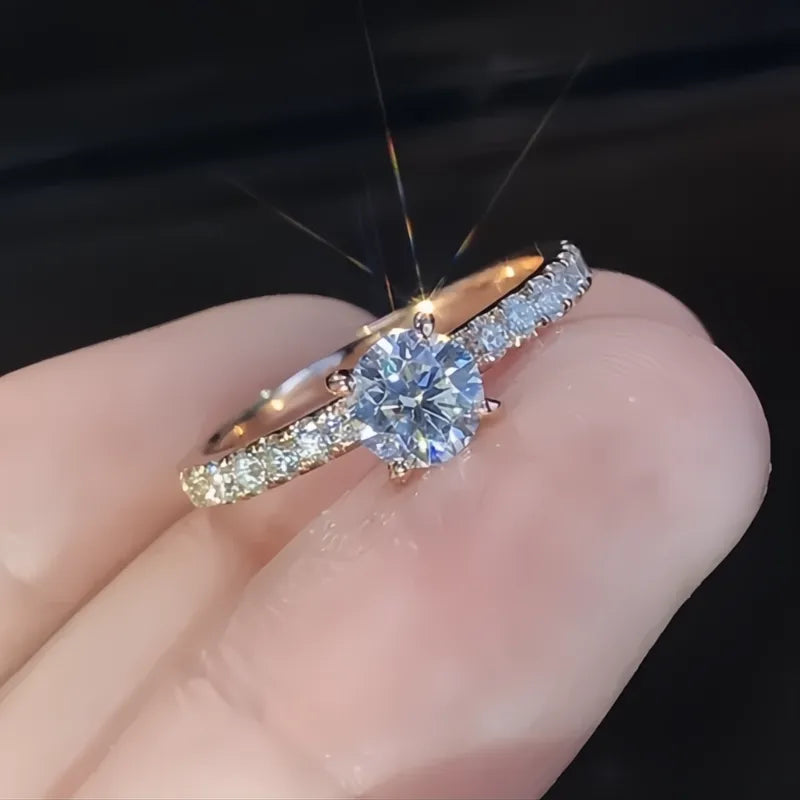 4-Prong Cubic Zirconia Wedding Ring for Women Brass Band Simple Fashion Proposal Jewelry