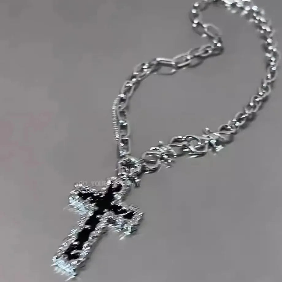 Punk Gothic Red Heart Pendant Necklace Metal Rivet Spike Choker Unisex