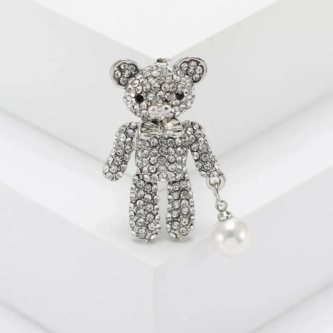 Classic Bear Brooch Animal Design Unisex Jewelry Gift