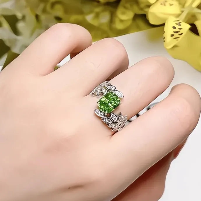 Light Green Cubic Zirconia Leaf Design Women’s Brass Wedding Band Ring