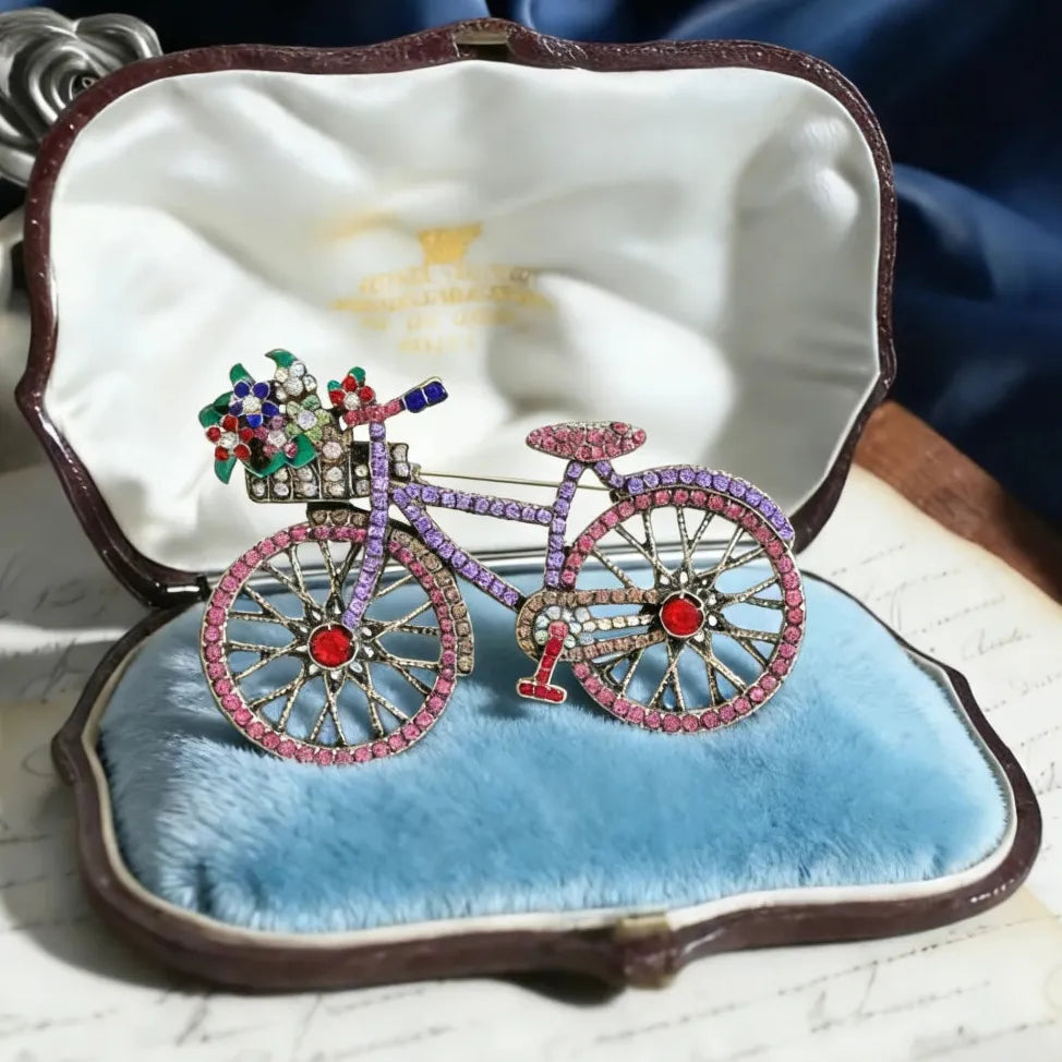 Luxury Classic Bicycle Brooch for Men & Women Elegant Gift Accessory