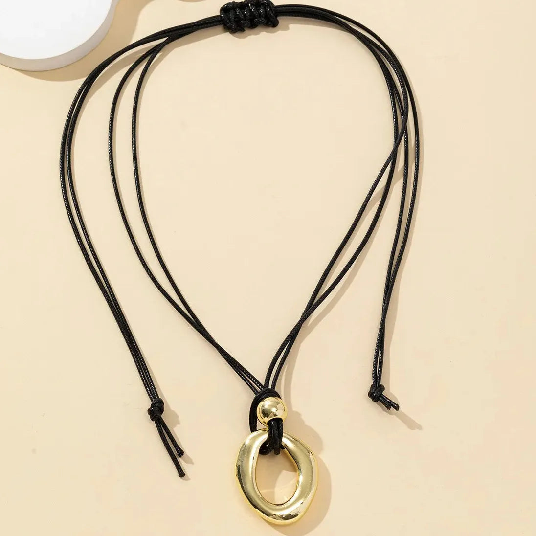 Black Cord Round Pendant Necklace for Women Party Gifts Jewelry