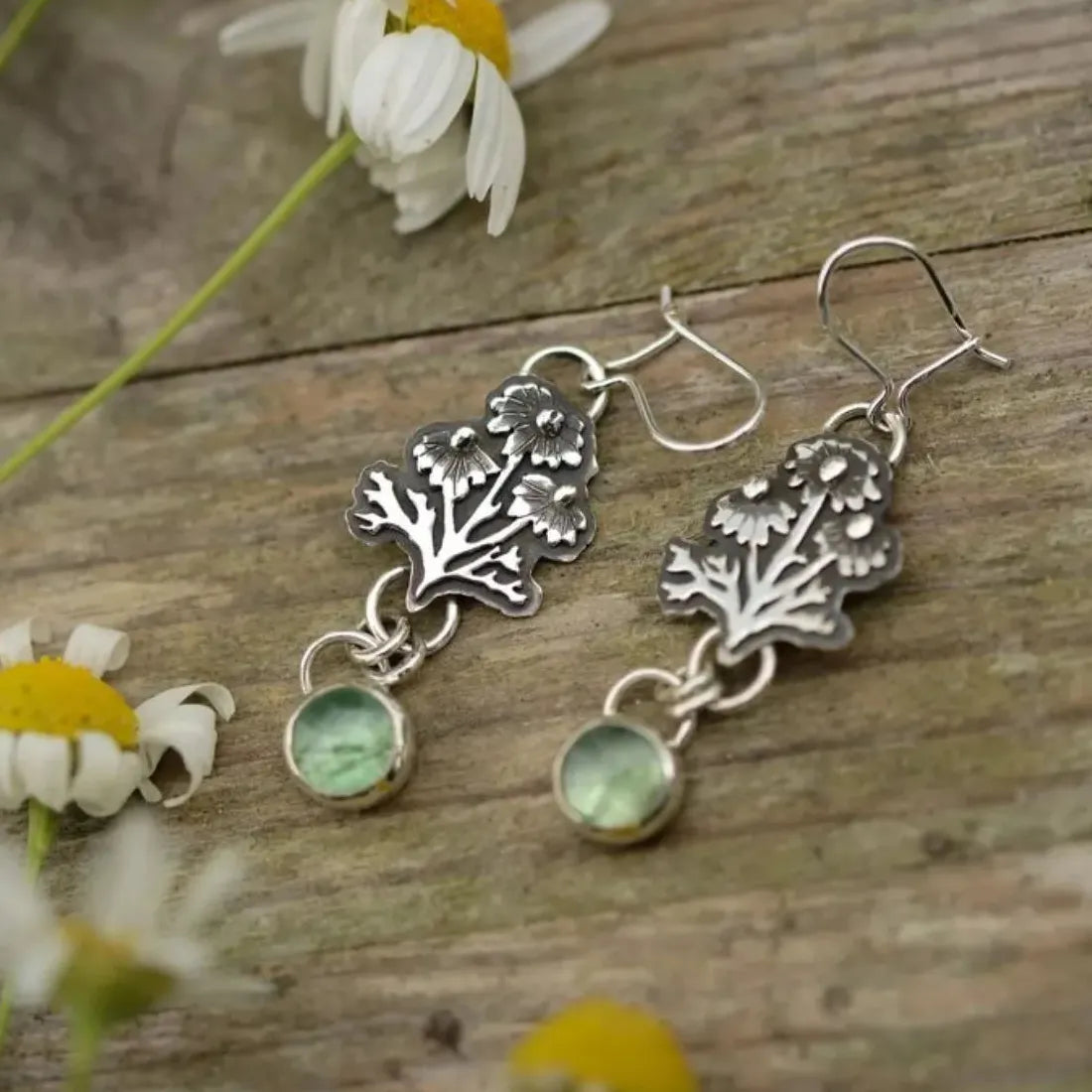 Vintage Silver Oval Green Stone Dangle Earrings Ethnic Metal Carving Jewelry for Women