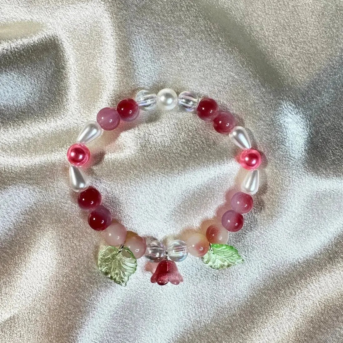 Handmade Fashion Colored Glass Flower Bracelet for Women Elastic Beaded Pearl Jewelry