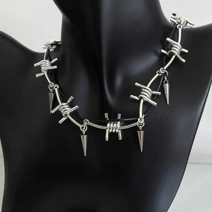 Punk Metal Thorn Rivet Choker Necklace Unisex Gothic Y2K Chain Jewelry