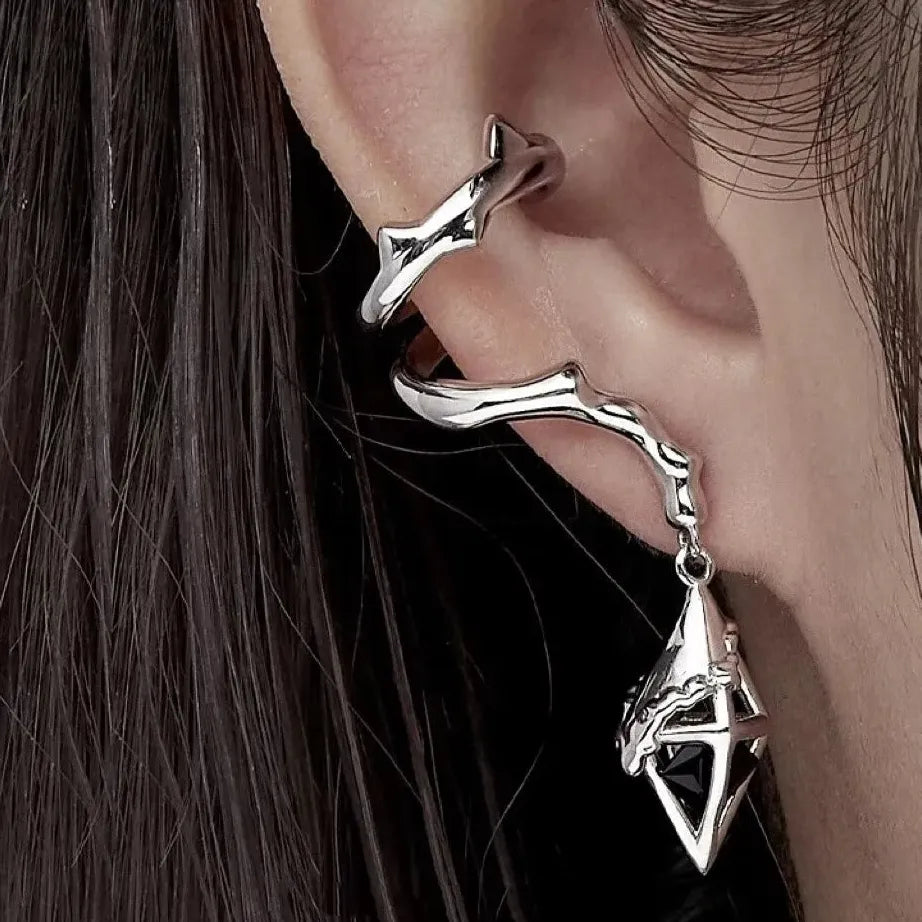 Punk Hip Hop Fox Animal Clip Earrings Black Zircon Cone Metal Non-Piercing Cuff Women