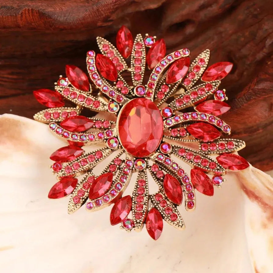 Classic Floral Openwork Brooch Elegant Gift for Men and Women