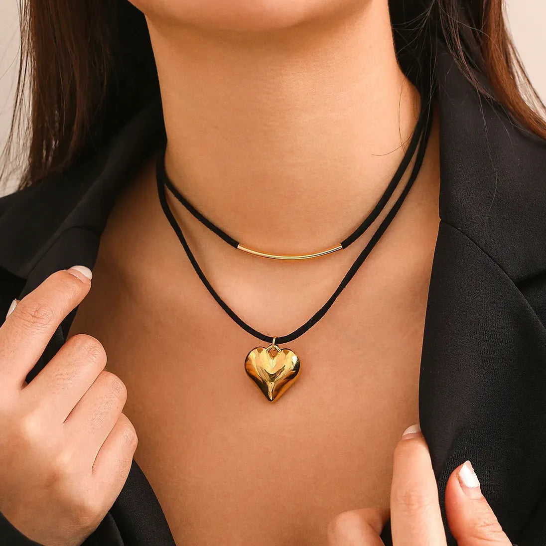 Hip Hop Geometric Heart Pendant Necklace for Women Velvet Rope Chain