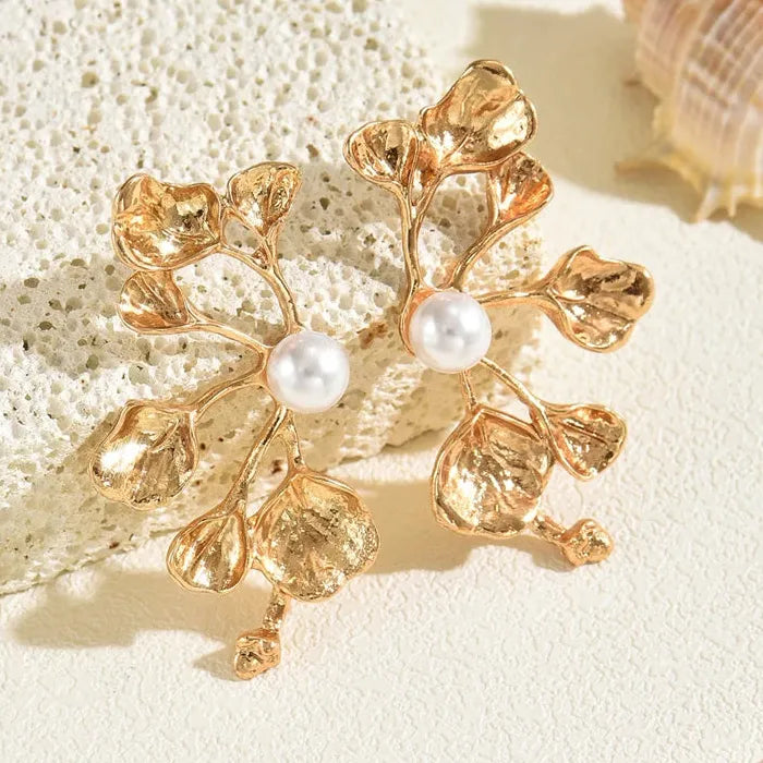 Vintage Pearl Leaf Drop Earrings for Women Zinc Alloy Jewelry Gift 2025