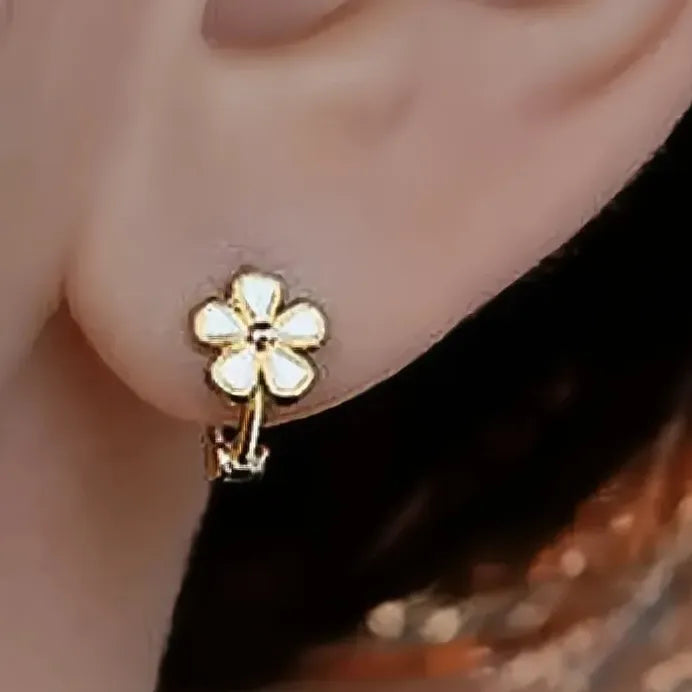 White Flower Hoop Earrings for Women Copper Alloy Wedding Jewelry