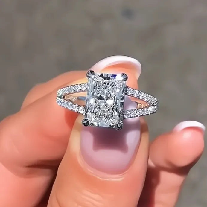 Elegant Luxury Rectangular Cubic Zirconia Crystal Wedding Engagement Ring for Women