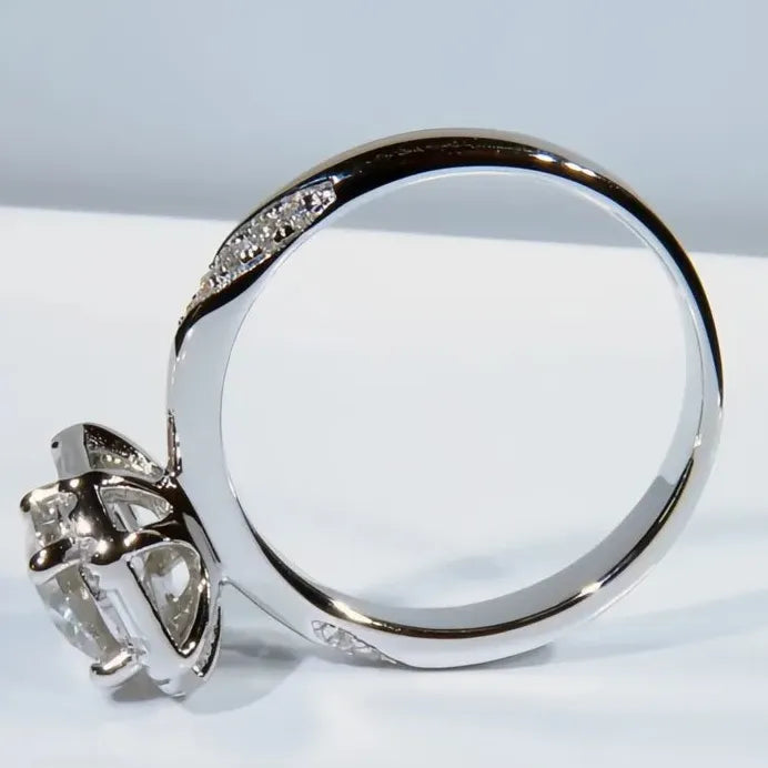 Modern Women’s Wedding Band Brass Ring with Cubic Zirconia Elegant Design