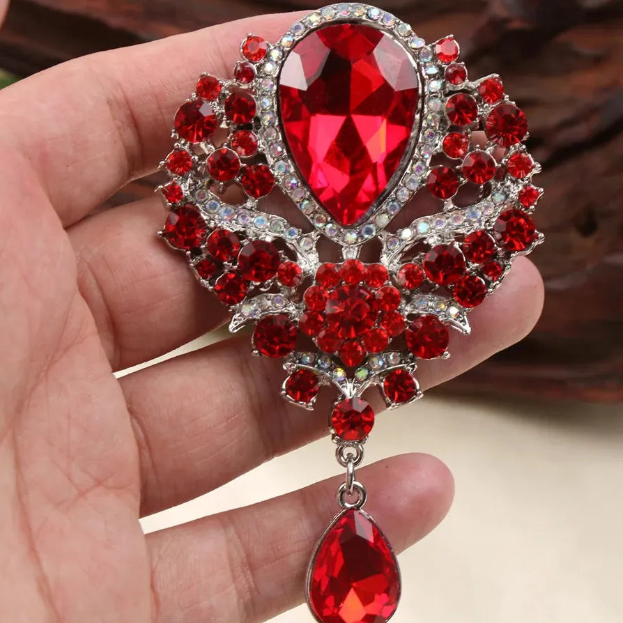 Classic Flower Fringe Brooch Wedding Gift for Men & Women