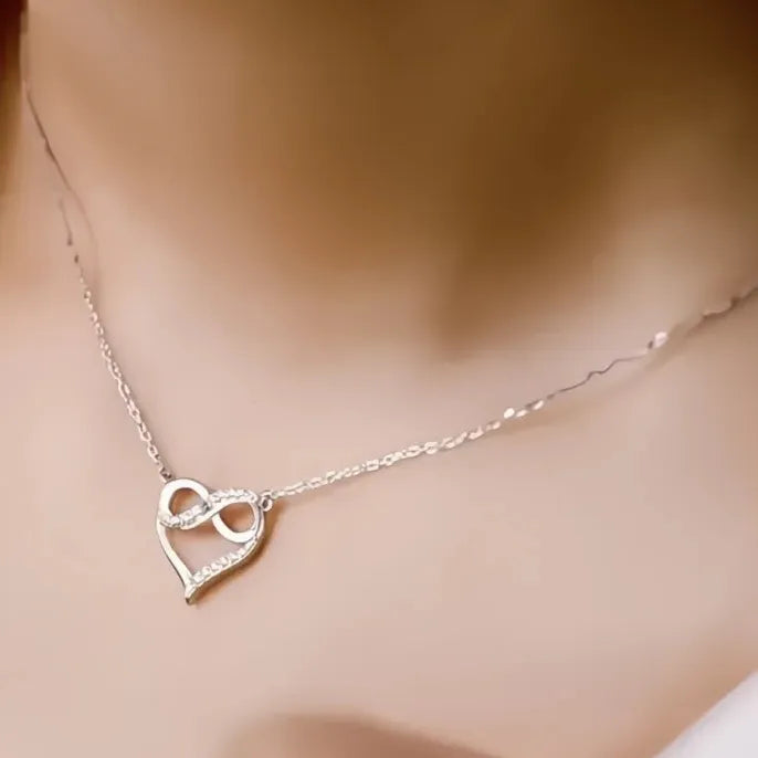 Copper Alloy Heart Pendant Necklace with Cubic Zirconia for Women Wedding Gift