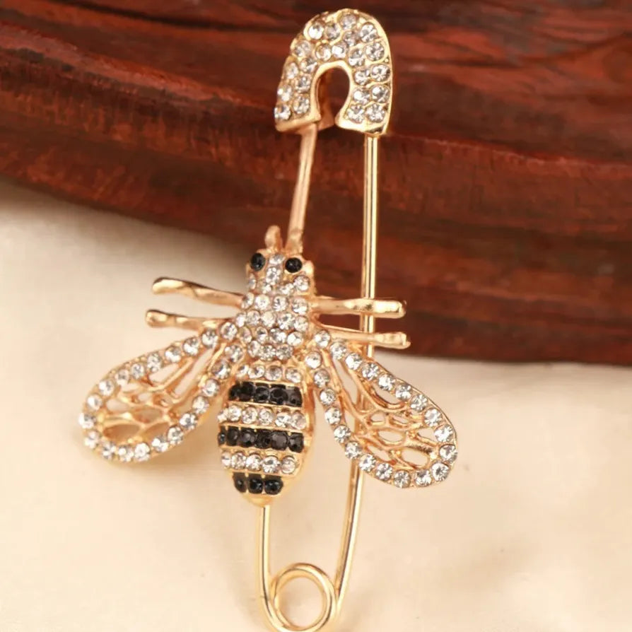 Little Bee Brooch Pin for Women Men Elegant Jewelry Gift Accessory