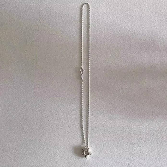 Star Hollow Zinc Alloy Choker Necklace Vintage Pendant Jewelry for Women Men