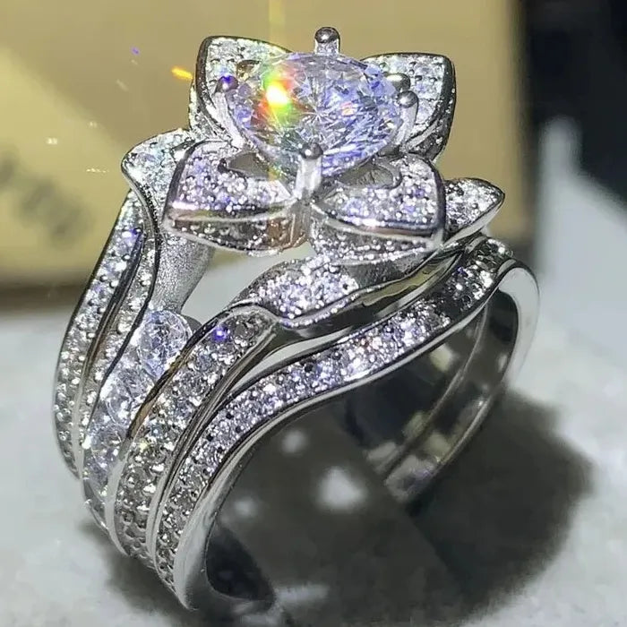 Elegant 3-Piece Women's Engagement Ring Set with Sparkling Zircon Flowers Zinc Alloy