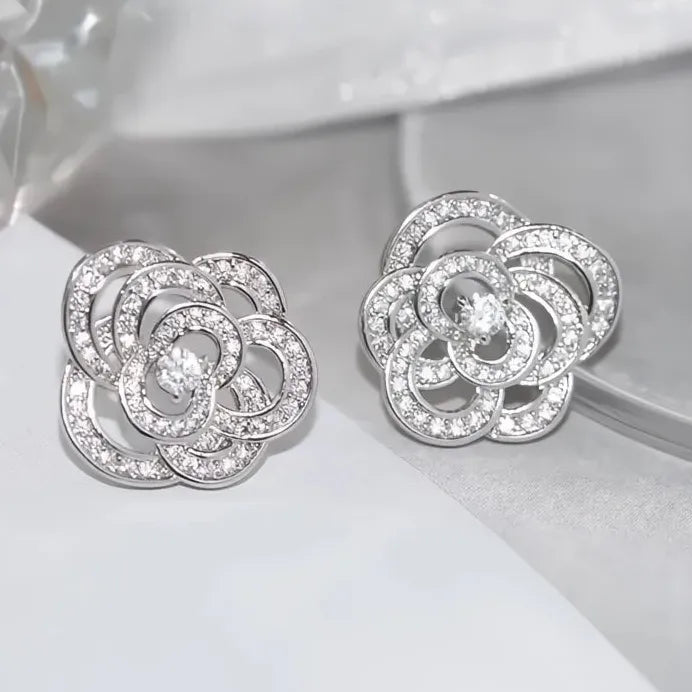 Geometric Hollow-Out Flower Stud Earrings Elegant Daily Jewelry for Women