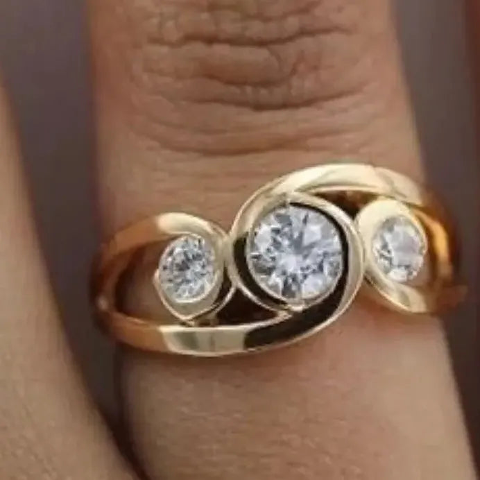 Gold Color Inlay Rhinestone Zinc Alloy Rings for Women Party Jewelry Gifts