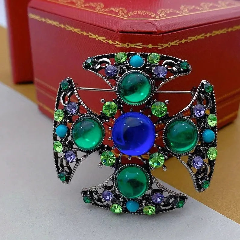 Vintage Ladies Rhinestone Brooch Retro Party Pin Elegant Accessory