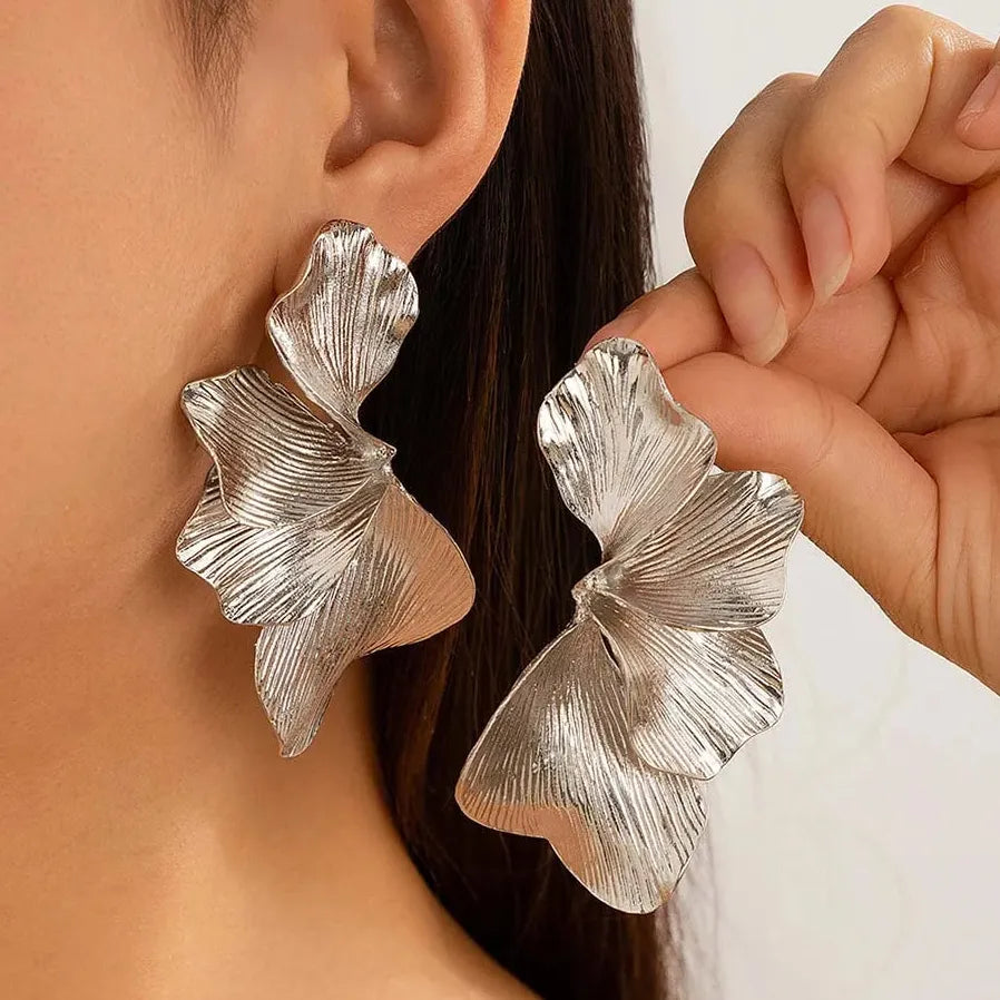Vintage Ginkgo Leaf Stud Earrings for Women Double-Layer Charm Jewelry