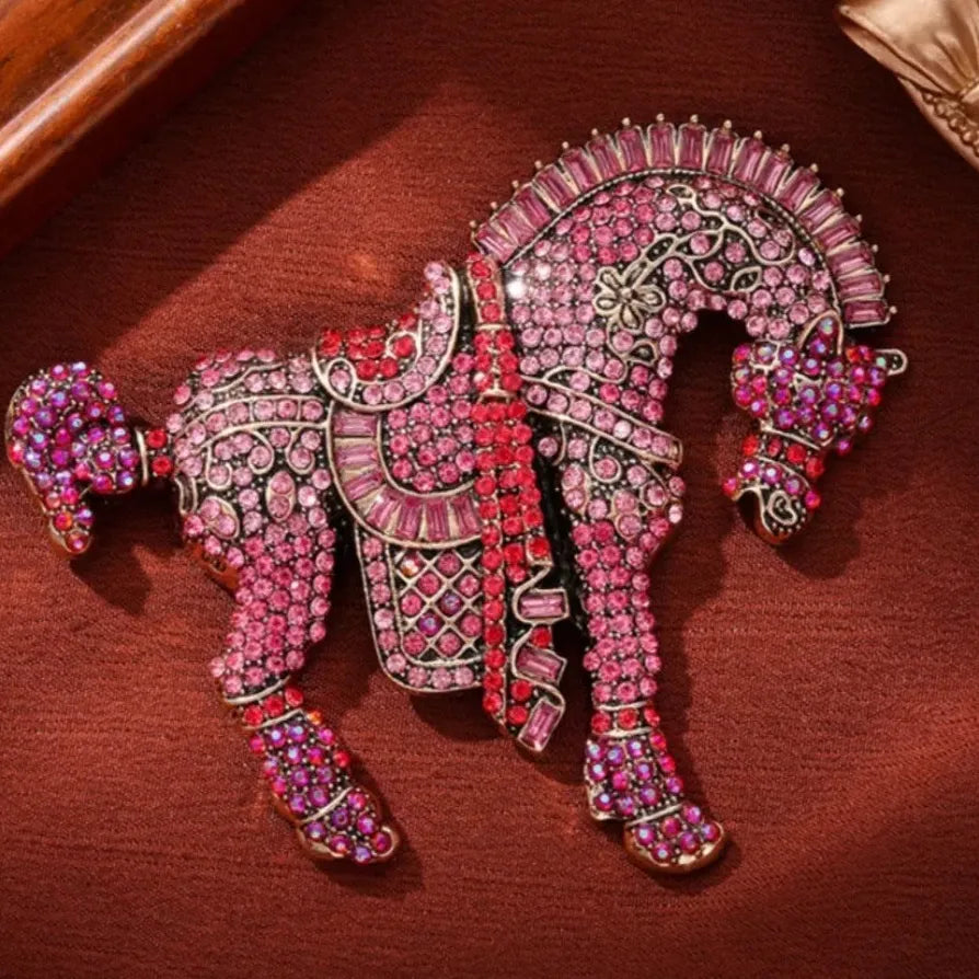 Luxury Vintage Horse Year Warhorse Unicorn Brooch for Men and Women