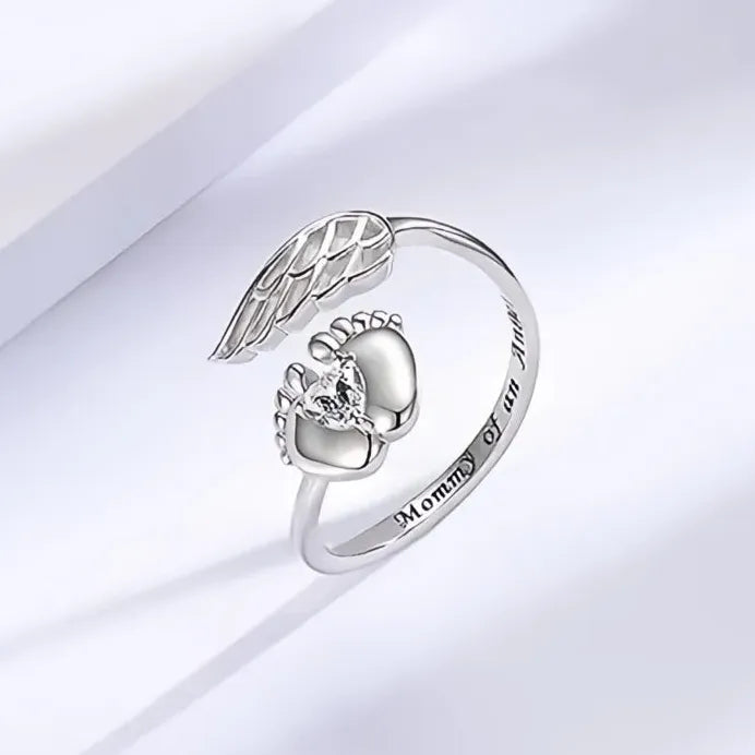Elegant Wing Shaped Women’s Ring with Baby Feet Inlaid CZ Brass Jewelry