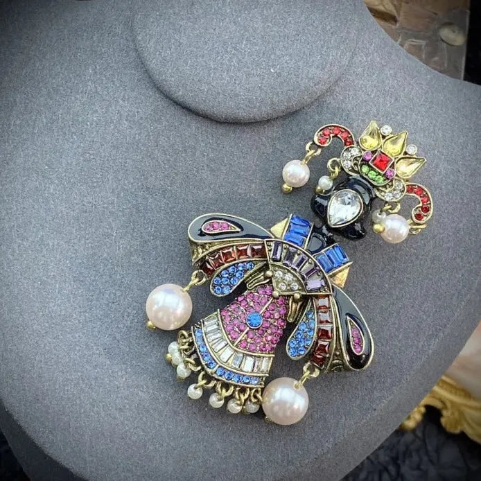Vintage Luxury Western Tassel Brooch Elegant Jewelry Gift for Men Women
