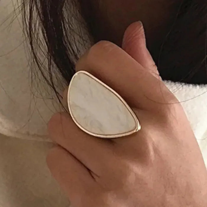 Vintage Adjustable Gold Pearl Flower Ring for Women Elegant Jewelry Gift