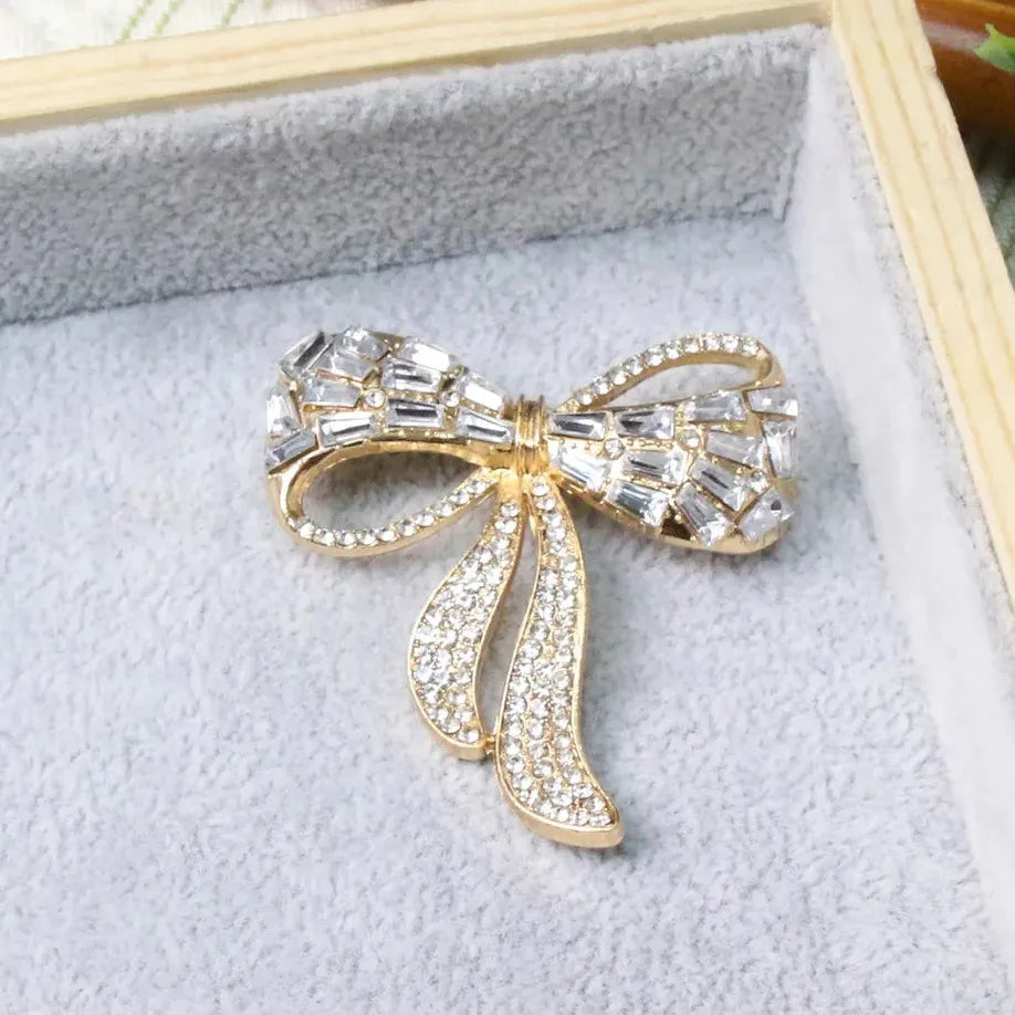 Vintage Gold Openwork Bow Brooch Elegant Jewelry Gift for Men Women